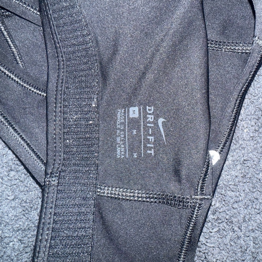 Nike Black Performance Sports Bra Racerback - Picture 3 of 3